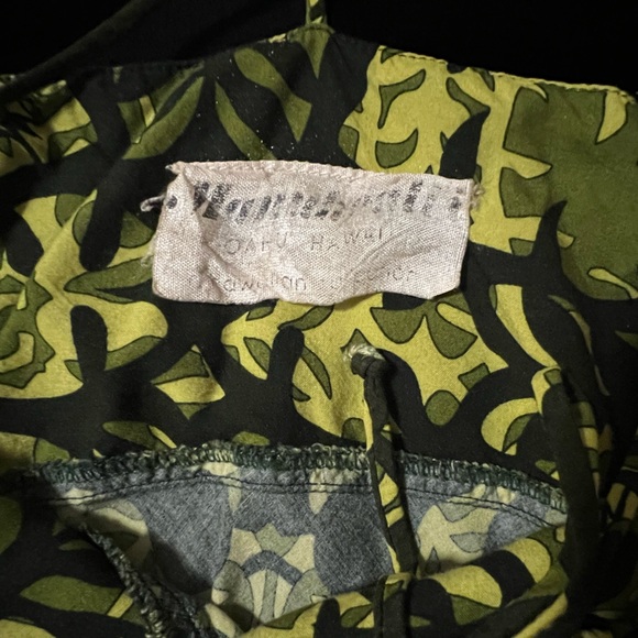 Manuhealii Green and Black Floral Dress - Picture 3 of 8